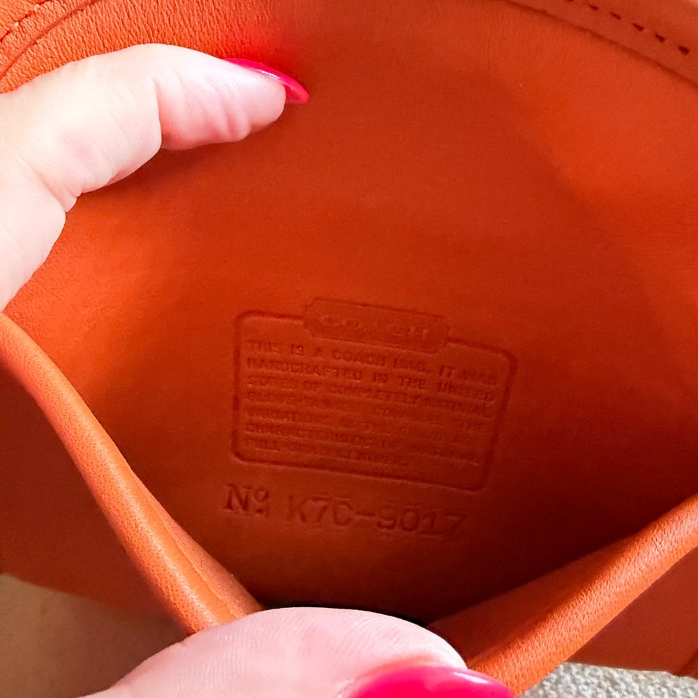 Vintage Coach Abbie bag ***Rare color** - Picture 6 of 10